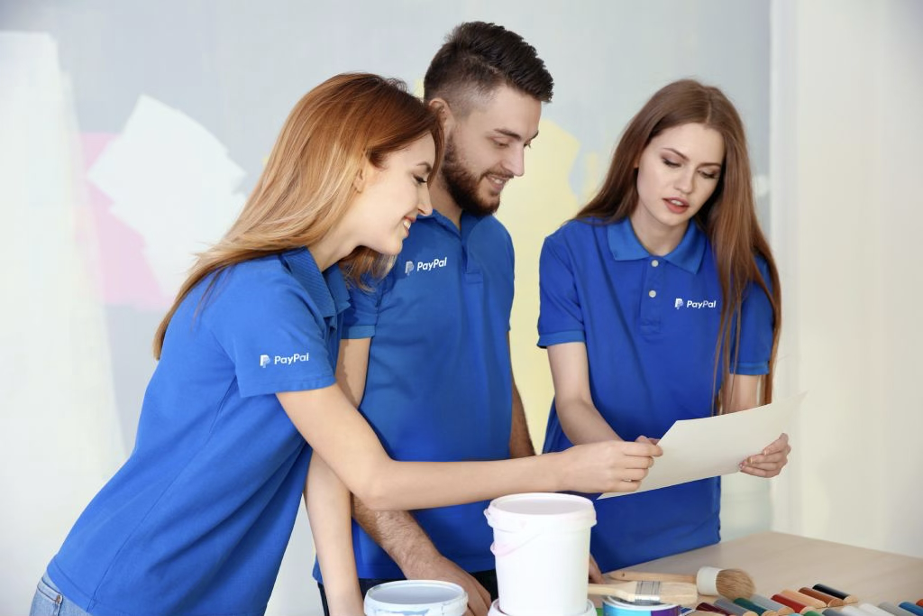 Apparel & Uniforms Services